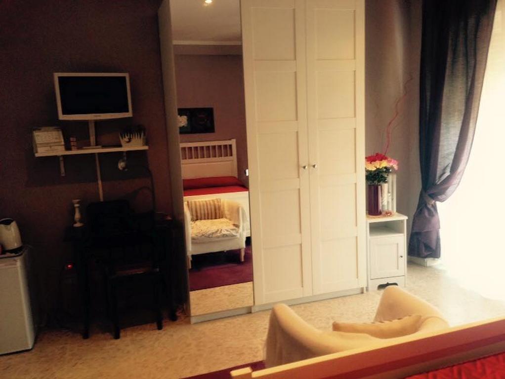 Gregorius Close To St. Peter's Bed & Breakfast