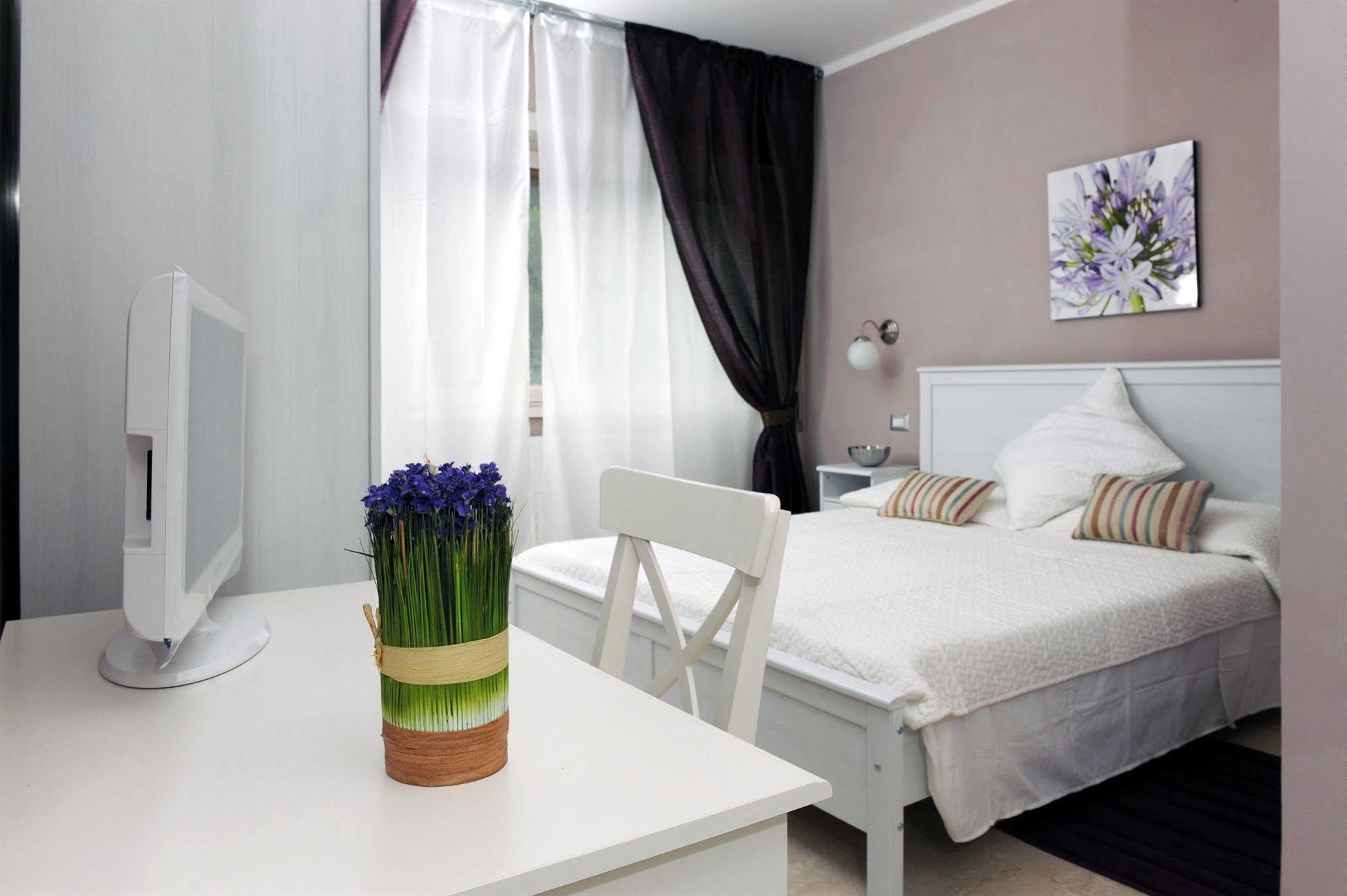 Gregorius Close To St. Peter's Bed & Breakfast